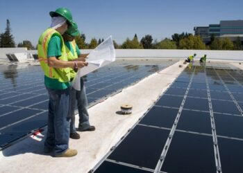 MONTAJE Y MANTENIMIENTO DE INSTALACIONES SOLARES FOTOVOLTAICAS