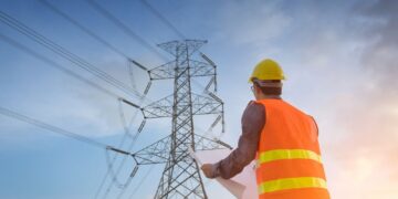 DESARROLLO DE PROYECTOS DE REDES ELECTRICAS DE BAJA Y ALTA TENSIÓN