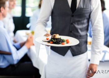 SERVICIOS DE RESTAURANTE